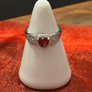 Heart garnet Sterling silver‎ ring